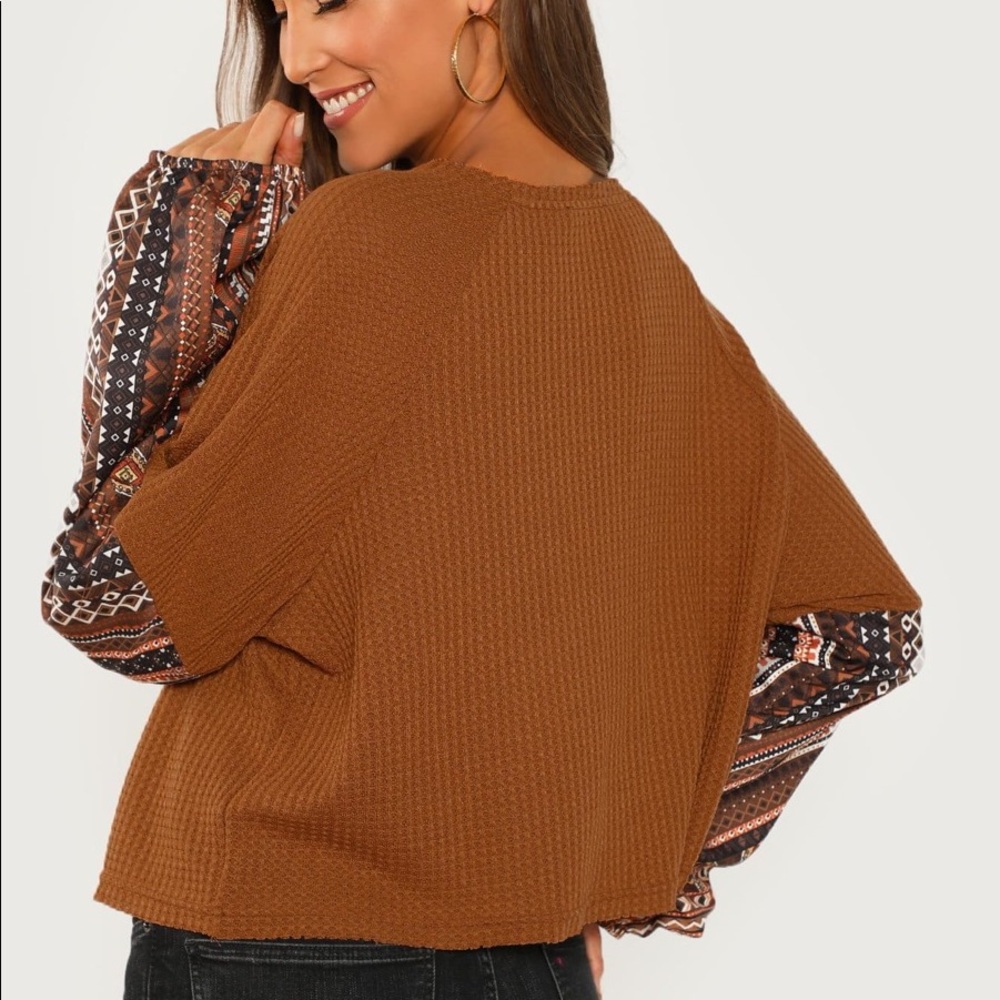 Waffle Knit Tribal Lantern Sleeve Top - Picture 2 of 3